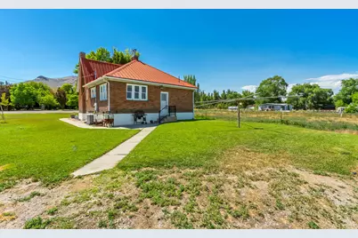 9074 N 11600 W, Penrose, UT 84337 - Photo 5
