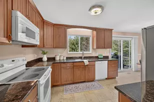 9545 S Robins Wy, Sandy, UT 84094 - Photo 5