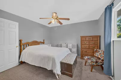 9545 S Robins Way, Sandy, UT 84094 - Photo 17