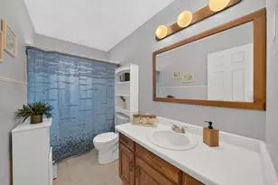 9545 S Robins Wy, Sandy, UT 84094 - Photo 15