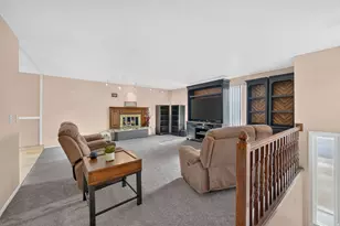 9545 S Robins Wy, Sandy, UT 84094 - Photo 11