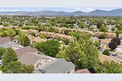 6714 S Pines Way, West Jordan, UT 84084 - Photo 23
