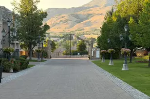 2726 E Wasatch Dr, Salt Lake City, UT 84108 - Photo 19