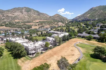 2726 E Wasatch Dr #19, Salt Lake City, UT 84108 - Photo 13