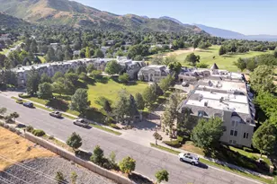 2726 E Wasatch Dr, Salt Lake City, UT 84108 - Photo 13