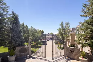 2726 E Wasatch Dr, Salt Lake City, UT 84108 - Photo 25