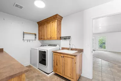 807 W 2240 N, Pleasant Grove, UT 84062 - Photo 25