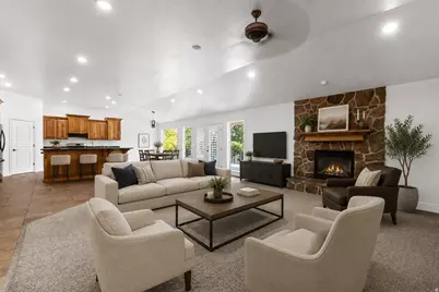 807 W 2240 N, Pleasant Grove, UT 84062 - Photo 5