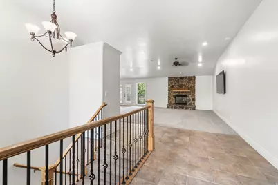 807 W 2240 N, Pleasant Grove, UT 84062 - Photo 3