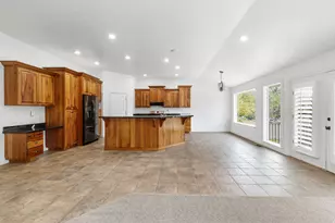 807 W 2240 N, Pleasant Grove, UT 84062 - Photo 15