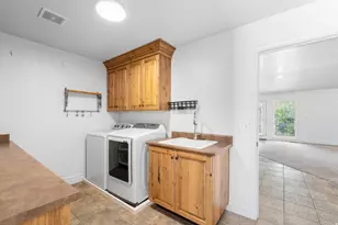 807 W 2240 N, Pleasant Grove, UT 84062 - Photo 29