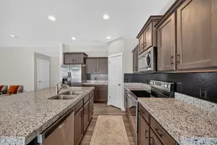 846 W Wellington Ave, North Salt Lake, UT 84054 - Photo 7