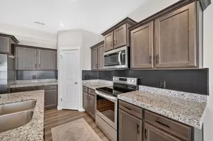 846 W Wellington Ave, North Salt Lake, UT 84054 - Photo 9