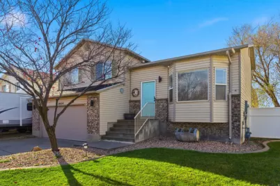 2034 S 1600 W, Woods Cross, UT 84087 - Photo 3