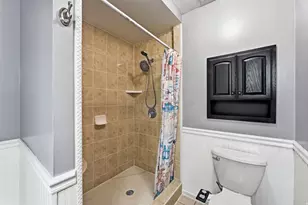2034 S 1600 W, Woods Cross, UT 84087 - Photo 25