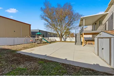 2034 S 1600 W, Woods Cross, UT 84087 - Photo 33