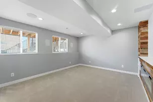 2034 S 1600 W, Woods Cross, UT 84087 - Photo 19