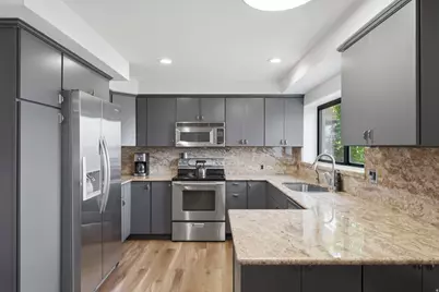 2199 S Scenic Dr, Salt Lake City, UT 84109 - Photo 27