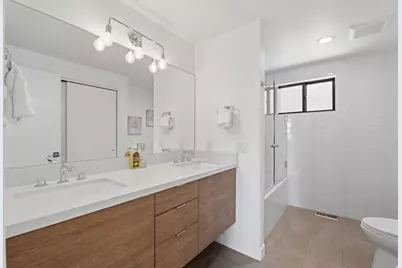 2199 S Scenic Dr, Salt Lake City, UT 84109 - Photo 19