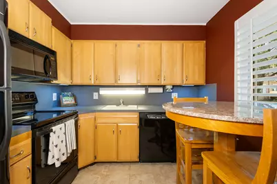 2199 E Carriage Ln #4, Salt Lake City, UT 84117 - Photo 9