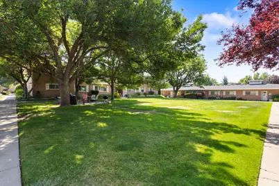 2199 E Carriage Ln #4, Salt Lake City, UT 84117 - Photo 3