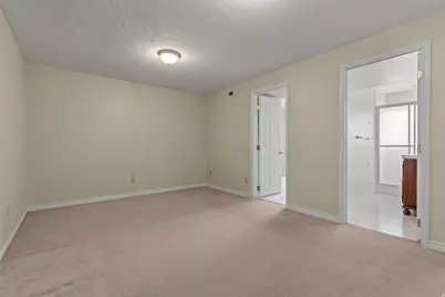 2898 W 4425 S, Roy, UT 84067 - Photo 19