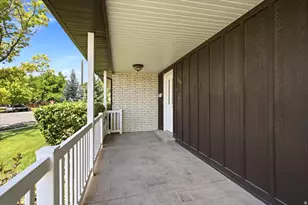 330 Pin Oak Ln W, Kaysville, UT 84037 - Photo 3