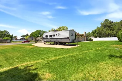330 Pin Oak Ln W, Kaysville, UT 84037 - Photo 25
