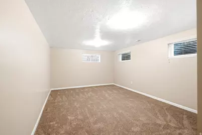 330 Pin Oak Ln W, Kaysville, UT 84037 - Photo 19