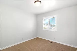 330 Pin Oak Ln W, Kaysville, UT 84037 - Photo 15