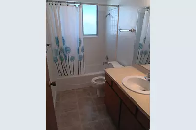 556 N Fairfield Rd #A-4, Layton, UT 84041 - Photo 3