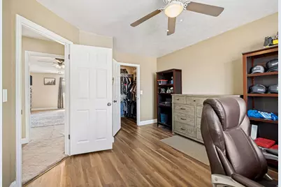 6902 S Lynaria Ct, West Jordan, UT 84081 - Photo 13