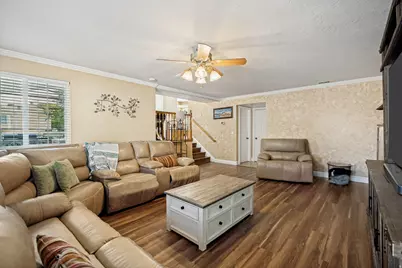 6902 S Lynaria Ct, West Jordan, UT 84081 - Photo 9