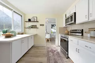 2837 S Davis Blvd E, Bountiful, UT 84010 - Photo 11