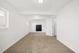 5529 Ridge Hollow Wy, Kearns, UT 84118 - Photo 17