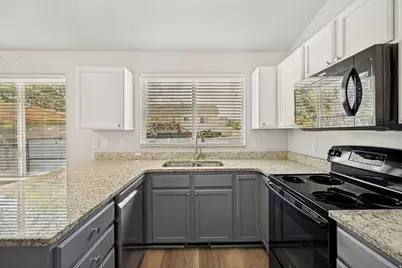 5529 Ridge Hollow Way, Kearns, UT 84118 - Photo 7