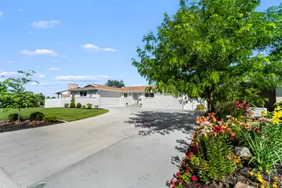 2353 E Cinnabar Ln S, Cottonwood Heights, UT 84121 - Photo 49