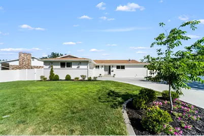 2353 E Cinnabar Ln S, Cottonwood Heights, UT 84121 - Photo 47