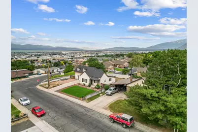960 W 100 S, Orem, UT 84058 - Photo 23