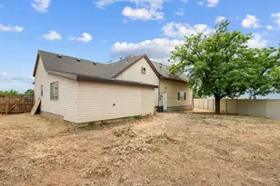 960 W 100 S, Orem, UT 84058 - Photo 17