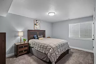 996 N 475 E, Orem, UT 84097 - Photo 31