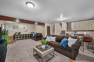 996 N 475 E, Orem, UT 84097 - Photo 27