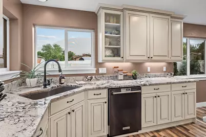 996 N 475 E, Orem, UT 84097 - Photo 13