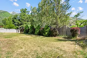2444 E High Mountain Dr, Sandy, UT 84092 - Photo 37