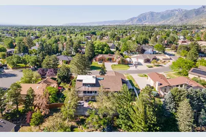 2444 E High Mountain Dr, Sandy, UT 84092 - Photo 49
