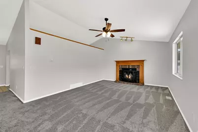 2664 N 1700 E, Layton, UT 84040 - Photo 11