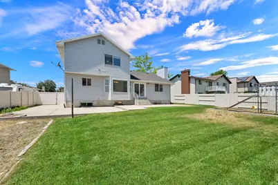 2664 N 1700 E, Layton, UT 84040 - Photo 33