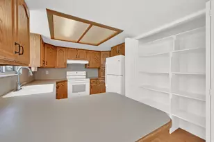 2664 N 1700 E, Layton, UT 84040 - Photo 7