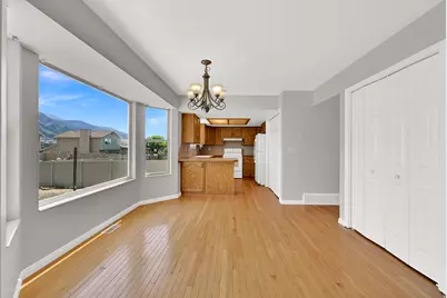 2664 N 1700 E, Layton, UT 84040 - Photo 9