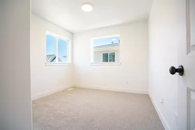 564 W 1775 N, Harrisville, UT 84404 - Photo 13